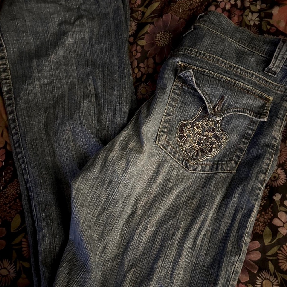 zena jeans ! size 28 button up back pockets